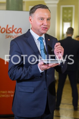  20.02.2019 WARSZAWA<br />
SPOTKANIE INAUGURUJACE POROZUMIENIE ROLNICZE<br />
DEGUSTACJA POTRAW<br />
N/Z PREZYDENT RP ANDRZEJ DUDA<br />
 
