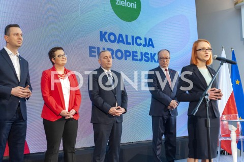  24.02.2019 WARSZAWA<br />PODPISANIE DEKLARACJI ZALOZYCIELSKIEJ KOALICJI EUROPEJSKIEJ<br />N/Z MALGORZATA TRACZ WLODZIMIERZ CZARZASTY GRZEGORZ SCHETYNA KATARZYNA LUBNAUER WLADYSLAW KOSINIAK KAMYSZ<br /> 