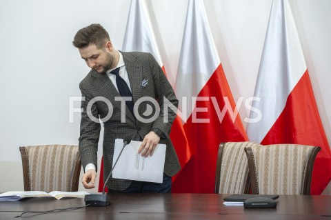  26.02.2019 WARSZAWA<br />
KONFERENCJA KOMISJI WERYFIKACYJNEJ<br />
N/Z PATRYK JAKI<br />
 