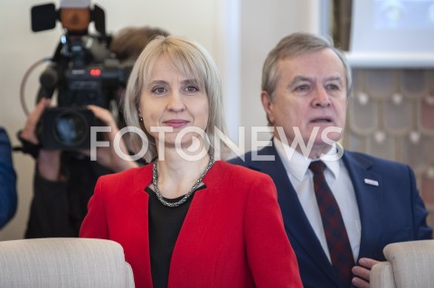  26.02.2019 WARSZAWA<br />
POSIEDZENIE RADY MINISTROW<br />
POSIEDZENIE RZADU<br />
N/Z TERESA CZERWINSKA PIOTR GLINSKI<br />
 