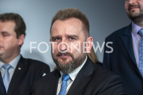  27.02.2019 WARSZAWA<br />PREZENTACJA LOGO I NAZWY KOALICJI PROPOLSKIEJ KONFEDERACJA<br />N/Z PIOTR LIROY MARZEC <br /> 