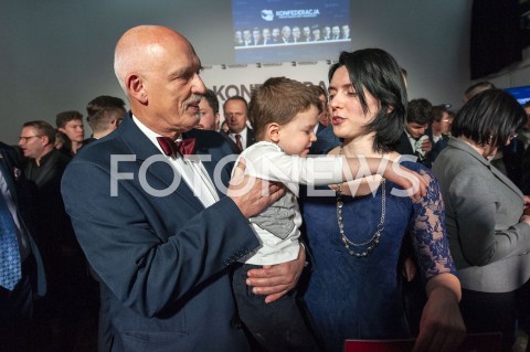  27.02.2019 WARSZAWA<br />
PREZENTACJA LOGO I NAZWY KOALICJI PROPOLSKIEJ KONFEDERACJA<br />
N/Z JANUSZ KORWIN MIKKE DOMINIKA SIBIGA ZONA RODZINA DZIECI<br />
 