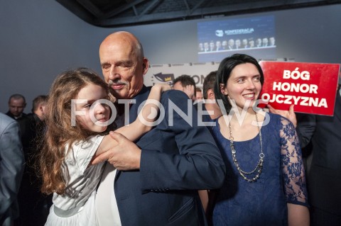  27.02.2019 WARSZAWA<br />
PREZENTACJA LOGO I NAZWY KOALICJI PROPOLSKIEJ KONFEDERACJA<br />
N/Z JANUSZ KORWIN MIKKE DOMINIKA SIBIGA ZONA RODZINA DZIECI<br />
 