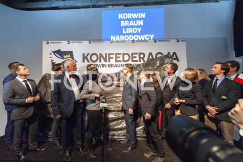  27.02.2019 WARSZAWA<br />
PREZENTACJA LOGO I NAZWY KOALICJI PROPOLSKIEJ KONFEDERACJA<br />
N/Z JANUSZ KORWIN MIKKE KAJA GODEK PIOTR MARZEC LIROY KRZYSZTOF BOSAK KONRAD BERKOWICZ JAKUB KULESZA<br />
 