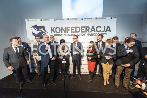  27.02.2019 WARSZAWA<br />
PREZENTACJA LOGO I NAZWY KOALICJI PROPOLSKIEJ KONFEDERACJA<br />
N/Z JANUSZ KORWIN MIKKE KAJA GODEK KRZYSZTOF BOSAK KONRAD BERKOWICZ JAKUB KULESZA<br />
 