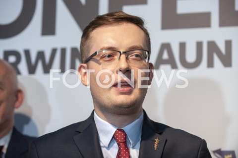 27.02.2019 WARSZAWA<br />
PREZENTACJA LOGO I NAZWY KOALICJI PROPOLSKIEJ KONFEDERACJA<br />
N/Z ROBERT WINNICKI<br />
 