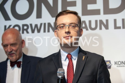  27.02.2019 WARSZAWA<br />
PREZENTACJA LOGO I NAZWY KOALICJI PROPOLSKIEJ KONFEDERACJA<br />
N/Z ROBERT WINNICKI JAKUSZ KORWIN MIKKE<br />
 