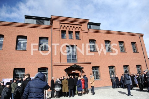  01.03.2019 OSTROLEKA<br />
UROCZYSTE ZAKONCZENIE PRZEBUDOWY SIEDZIBY MUZEUM ZOLNIERZY WYKLETYCH<br />
NARODOWY DZIEN PAMIECI<br />
N/Z UCZESTNICY WYDARZENIA<br />
 