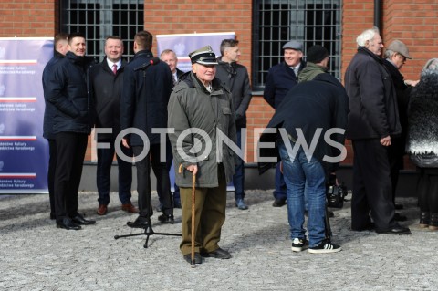  01.03.2019 OSTROLEKA<br />
UROCZYSTE ZAKONCZENIE PRZEBUDOWY SIEDZIBY MUZEUM ZOLNIERZY WYKLETYCH<br />
NARODOWY DZIEN PAMIECI<br />
N/Z UCZESTNICY WYDARZENIA<br />
 