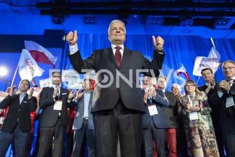 02.03.2019 WARSZAWA<br />
KONWENCJA ZALOZYCIELSKA PARTII POLSKA FAIRPLAY<br />
N/Z ROBERT GWIAZDOWSKI PATRYK HALACZKIEWICZ FILIP CHODKIEWICZ KONRAD RYTEL CEZARY KAZMIERCZAK ELZBIETA HIBNER PIOTR ROMAN<br />
 