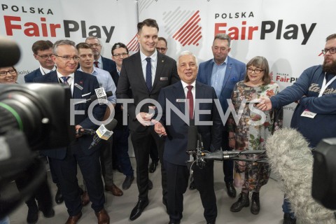  02.03.2019 WARSZAWA<br />
KONWENCJA ZALOZYCIELSKA PARTII POLSKA FAIRPLAY<br />
N/Z ROBERT GWIAZDOWSKI<br />
 