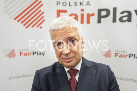  02.03.2019 WARSZAWA<br />
KONWENCJA ZALOZYCIELSKA PARTII POLSKA FAIRPLAY<br />
N/Z ROBERT GWIAZDOWSKI<br />
 