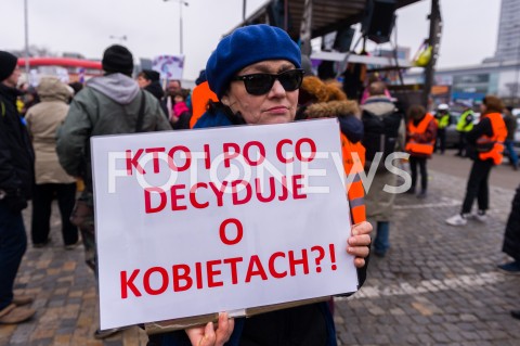  03.03.2019 WARSZAWA<br />
XX WARSZAWSKA MANIFA <br />
TO MY JESTESMY REWOLUCJA DOSC LITOSCI DLA PRZEMOCOWYCH GOSCI<br />
N/Z UCZESTNICY<br />
 