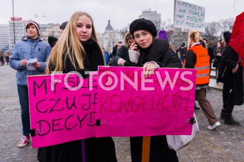  03.03.2019 WARSZAWA<br />
XX WARSZAWSKA MANIFA <br />
TO MY JESTESMY REWOLUCJA DOSC LITOSCI DLA PRZEMOCOWYCH GOSCI<br />
N/Z UCZESTNICY<br />
 