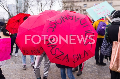  03.03.2019 WARSZAWA<br />
XX WARSZAWSKA MANIFA <br />
TO MY JESTESMY REWOLUCJA DOSC LITOSCI DLA PRZEMOCOWYCH GOSCI<br />
N/Z UCZESTNICY<br />
 