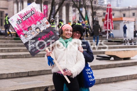  03.03.2019 WARSZAWA<br />
XX WARSZAWSKA MANIFA <br />
TO MY JESTESMY REWOLUCJA DOSC LITOSCI DLA PRZEMOCOWYCH GOSCI<br />
N/Z UCZESTNICY<br />
 