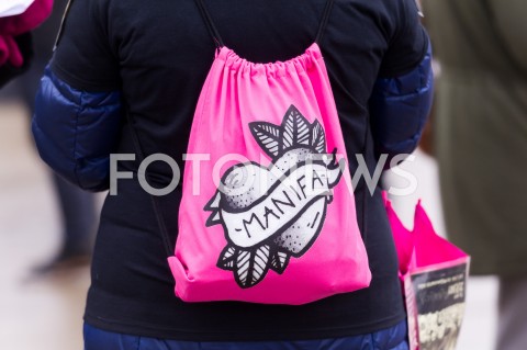  03.03.2019 WARSZAWA<br />
XX WARSZAWSKA MANIFA <br />
TO MY JESTESMY REWOLUCJA DOSC LITOSCI DLA PRZEMOCOWYCH GOSCI<br />
N/Z NAPIS MANIFA<br />
 