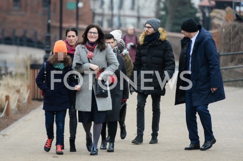  03.03.2019 GDANSK<br />
WYBORY NA PREZYDENTA MIASTA W GDANSKU<br />
N/Z ALEKSANDRA DULKIEWICZ W DRODZE DO LOKALU WYBORCZEGO<br />
 
