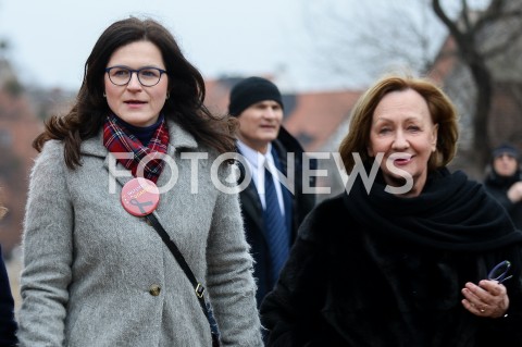  03.03.2019 GDANSK<br />
WYBORY NA PREZYDENTA MIASTA W GDANSKU<br />
N/Z ALEKSANDRA DULKIEWICZ W DRODZE DO LOKALU WYBORCZEGO<br />
 