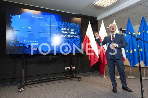  04.03.2019 WARSZAWA<br />
KONFERENCJA W MINISTERSTWIE CYFRYZACJI NA TEMAT EDOWODOW E-DOWODOW<br />
N/Z MAREK ZAGORSKI<br />
 