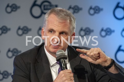  06.03.2019 WARSZAWA <br />
DEBATA SPOR O HISTORIE JUTRA<br />
CZY FACEBOOK I GOOGLE SA ZAGROZENIEM DLA DEMOKRACJI<br />
N/Z TIMOTHY SNYDER<br />
 