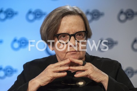  06.03.2019 WARSZAWA <br />
DEBATA SPOR O HISTORIE JUTRA<br />
CZY FACEBOOK I GOOGLE SA ZAGROZENIEM DLA DEMOKRACJI<br />
N/Z AGNIESZKA HOLLAND<br />
 