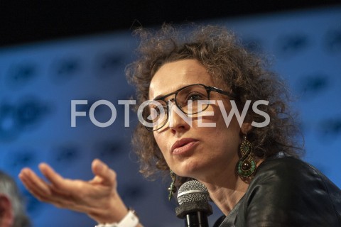  06.03.2019 WARSZAWA <br />
DEBATA SPOR O HISTORIE JUTRA<br />
CZY FACEBOOK I GOOGLE SA ZAGROZENIEM DLA DEMOKRACJI<br />
N/Z NATALIA HATALSKA<br />
 