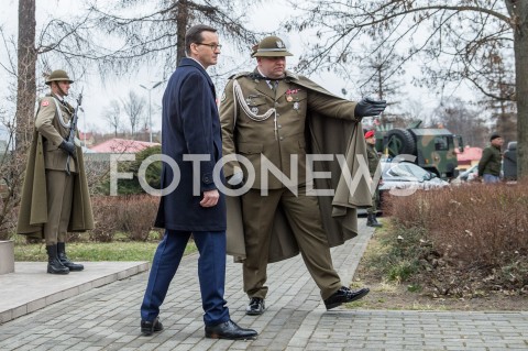  09.03.2019 RZESZOW<br />
ZLOZENIE PRZEZ PREMIERA MATEUSZA MORAWIECKIEGO WIENCA POD POMNIKIEM I PULKU STRZELCOW PODHALANSKICH <br />
N/Z PREMIER MATEUSZ MORAWIECKI PULKOWNIK DARIUSZ LEWANDOWSKI ( DOWODCA I BATALIONU STRZELCOW PODHALANSKICH )<br />
 