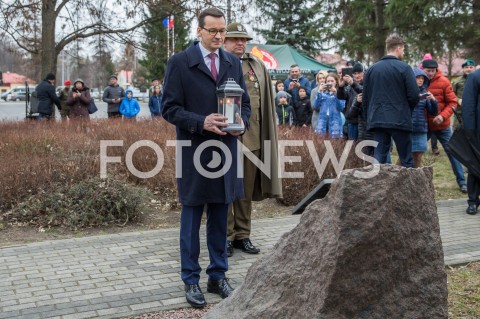  09.03.2019 RZESZOW<br />
ZAPALENIE PRZEZ PREMIERA MATEUSZA MORAWIECKIEGO ZNICZA POD OBELISKIEM ZOLNIERZA POLEGLEGO W AFGANISTANIE<br />
N/Z PREMIER MATEUSZ MORAWIECKI PULKOWNIK DARIUSZ LEWANDOWSKI ( DOWODCA I BATALIONU STRZELCOW PODHALANSKICH )<br />
 