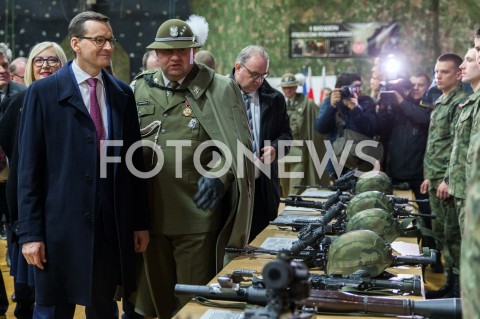  09.03.2019 RZESZOW<br />
PIKNIK Z OKAZJI XX-LECIA WSTAPIENIA POLSKI DO NATO W SIEDZIBIE I BATALIONU STRZELCOW PODHALANSKICH Z UDZIALEM PREMIERA RP <br />
N/Z PREMIER MATEUSZ MORAWIECKI PULKOWNIK DARIUSZ LEWANDOWSKI ( DOWODCA I BATALIONU STRZELCOW PODHALANSKICH ) <br />
 