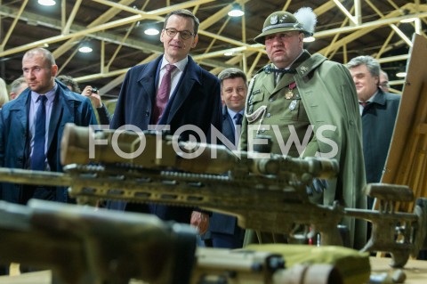 09.03.2019 RZESZOW<br />
PIKNIK Z OKAZJI XX-LECIA WSTAPIENIA POLSKI DO NATO W SIEDZIBIE I BATALIONU STRZELCOW PODHALANSKICH Z UDZIALEM PREMIERA RP <br />
N/Z PREMIER MATEUSZ MORAWIECKI PULKOWNIK DARIUSZ LEWANDOWSKI ( DOWODCA I BATALIONU STRZELCOW PODHALANSKICH ) <br />
 