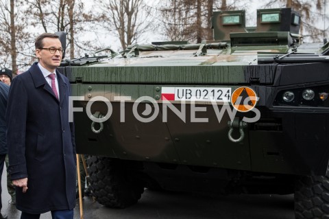  09.03.2019 RZESZOW<br />
PIKNIK Z OKAZJI XX-LECIA WSTAPIENIA POLSKI DO NATO W SIEDZIBIE I BATALIONU STRZELCOW PODHALANSKICH Z UDZIALEM PREMIERA RP <br />
N/Z PREMIER MATEUSZ MORAWIECKI TRANSPORTER ROSOMAK<br />
 