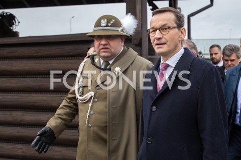  09.03.2019 RZESZOW<br />
PIKNIK Z OKAZJI XX-LECIA WSTAPIENIA POLSKI DO NATO W SIEDZIBIE I BATALIONU STRZELCOW PODHALANSKICH Z UDZIALEM PREMIERA RP <br />
N/Z PREMIER MATEUSZ MORAWIECKI PULKOWNIK DARIUSZ LEWANDOWSKI ( DOWODCA I BATALIONU STRZELCOW PODHALANSKICH ) <br />
 