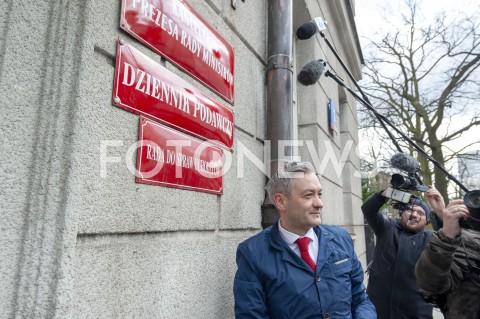  11.03.2019 WARSZAWA<br />
KONFERENCJA PARTII WIOSNA W WARSZAWIE<br />
WIOSENNE PORZADKI CZYSZCZENIE URZEDOW<br />
N/Z ROBERT BIEDRON<br />
 