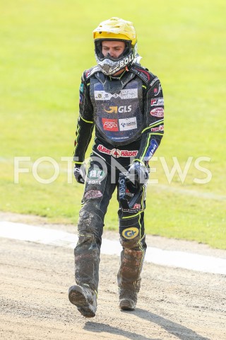  22.04.2019 RZESZOW <br />
ZUZEL SPEEDWAY ( STADION MIEJSKI W RZESZOWIE ) <br />
POLSKA - RESZTA SWIATA <br />
N/Z MARTIN VACULIK SYLWETKA <br />
 