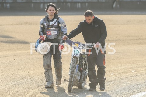  22.04.2019 RZESZOW <br />
ZUZEL SPEEDWAY ( STADION MIEJSKI W RZESZOWIE ) <br />
POLSKA - RESZTA SWIATA <br />
N/Z GLEB CZUGUNOW SYLWETKA <br />
 