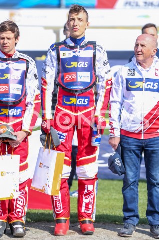  22.04.2019 RZESZOW <br />
ZUZEL SPEEDWAY ( STADION MIEJSKI W RZESZOWIE ) <br />
POLSKA - RESZTA SWIATA <br />
N/Z PIOTR PAWLICKI SYLWETKA<br />
 