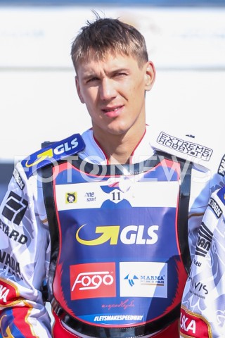  22.04.2019 RZESZOW <br />
ZUZEL SPEEDWAY ( STADION MIEJSKI W RZESZOWIE ) <br />
POLSKA - RESZTA SWIATA <br />
N/Z MACIEJ JANOWSKI SYLWETKA<br />
 