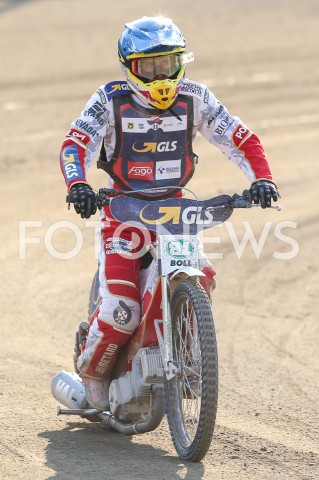  22.04.2019 RZESZOW <br />
ZUZEL SPEEDWAY ( STADION MIEJSKI W RZESZOWIE ) <br />
POLSKA - RESZTA SWIATA <br />
N/Z MACIEJ JANOWSKI SYLWETKA <br />
 