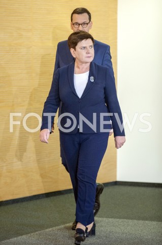  26.04.2019 WARSZAWA<br />
OKRAGLY STOL EDUKACYJNY NA STADIONIE NARODOWYM W WARSZAWIE<br />
N/Z PREMIER MATEUSZ MORAWIECKI BEATA SZYDLO<br />
 