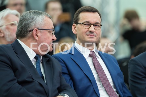  29.04.2019 LODZ<br />
WIZYTA PREMIERA MATEUSZA MORAWIECKIEGO W LODZI <br />
KONFERENCJA NA TEMAT CENTRALNEGO PORTU KOMUNIKACYJNEGO <br />
N/Z PREMIER MATEUSZ MORAWIECKI ANDRZEJ ADAMCZYK<br />
 