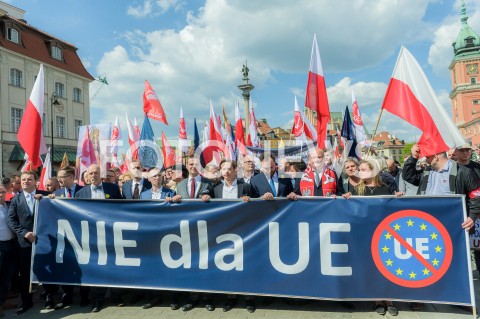  01.05.2019 WARSZAWA<br />
MARSZ SUWERENNOSCI<br />
N/Z LIDERZY KONFERERACJI NIE DLA UE<br />
 