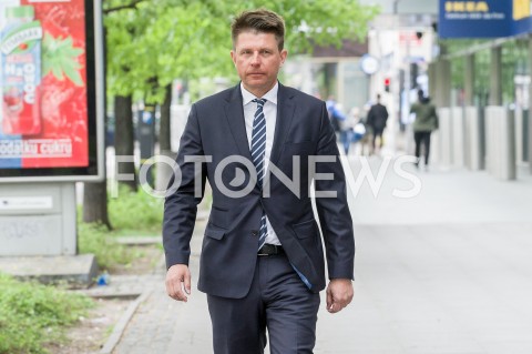  02.05.2019 WARSZAWA<br />
KONFERENCJA PRASOWA RYSZARDA PETRU <br />
START KAMPANII TERAZ EURO<br />
N/Z RYSZARD PETRU<br />
 