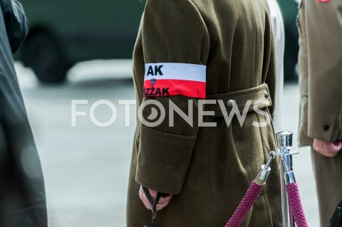  03.05.2019 WARSZAWA PLAC ZAMKOWY<br />
OBCHODY SWIETA NARODOWEGO 3 MAJA <br />
N/Z  NAPIS AK OPASKA NA RAMIE ARMIA KRAJOWA<br />
 
