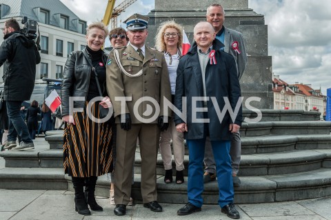  03.05.2019 WARSZAWA PLAC ZAMKOWY<br />
OBCHODY SWIETA NARODOWEGO 3 MAJA <br />
N/Z UCZESTNICY<br />
 