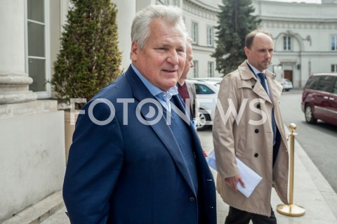 Debata Cimoszewicz-Kwaśniewski-Timmermans w Warszawie