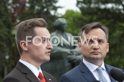  10.05.2019 WARSZAWA<br />
KONFERENCJA MINISTRA SPRAWIEDLIWOSCI I KANDYDATA SOLIDARNEJ POLSKI<br />
N/Z ZBIGNIEW ZIOBRO SEBASTIAN KALETA<br />
 