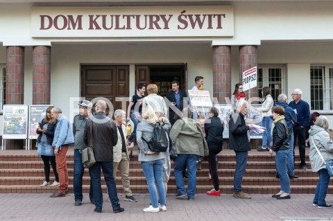  11.05.2019 WARSZAWA<br />
PREMIERA FILMU TYLKO NIE MOW NIKOMU<br />
N/Z UCZESTNICY WYDARZENIA DOM KULTURY KINO SWIT<br />
 