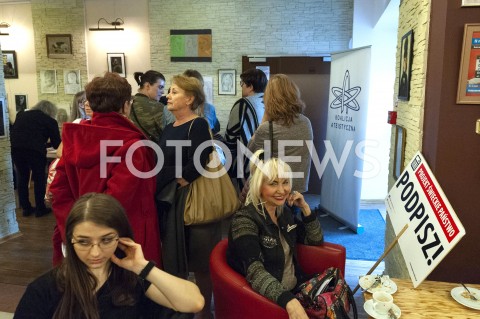  11.05.2019 WARSZAWA<br />
PREMIERA FILMU TYLKO NIE MOW NIKOMU<br />
N/Z UCZESTNICY WYDARZENIA PODPISZ SWIECKIE PANSTWO KOALICJA ATEISTYCZNA<br />
 