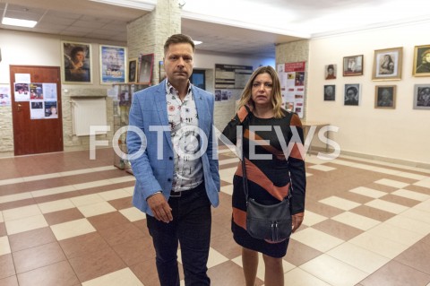 11.05.2019 WARSZAWA<br />
PREMIERA FILMU TYLKO NIE MOW NIKOMU<br />
N/Z MAREK SEKIELSKI DOMINIKA SEKIELSKA<br />
 